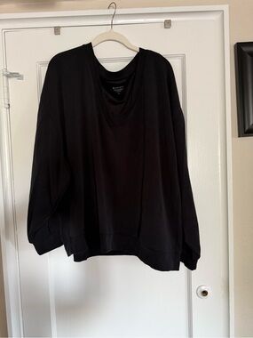Athleta Black V-Neck Active Pullover